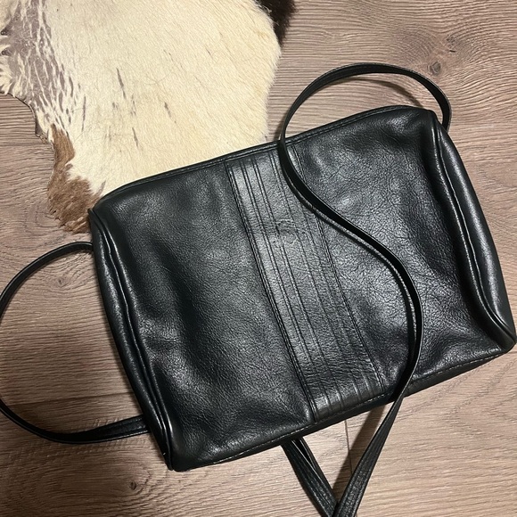 Canada-Made Cross Body bag (navy) - Picture 4 of 4